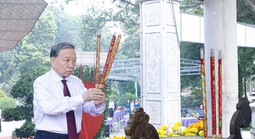 Tổng Bí thư, Chủ tịch nước Tô Lâm dâng hương tại Nghĩa trang Liệt sĩ Tân Biên
