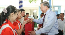 Những chỉ đạo đáng chú ý của Tổng Bí thư, Chủ tịch nước Tô Lâm về đời sống công nhân TPHCM