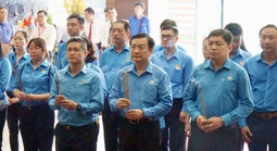 Cán bộ Công đoàn, CNVC-LĐ TPHCM dâng hương, dâng hoa tưởng nhớ Bác Hồ, Bác Tôn