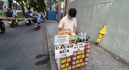 Tìm cách hạ nhiệt giá hàng hóa