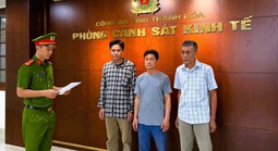 Khởi tố 3 người đàn ông mua bán heo dịch