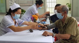 TPHCM đồng loạt triển khai 58 điểm khám bệnh miễn phí, xem danh sách tại đây