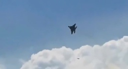 VIDEO: Tiêm kích F-15 của Mỹ nghi truy đuổi bất thành UAV Iran