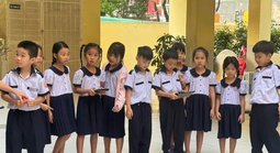 Học sinh sắm vai "nhà khoa học nhí", chơi game phân loại rác thải bảo vệ môi trường