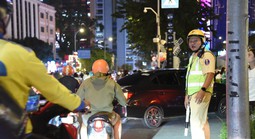 Bắn pháo hoa tối 30-4: Phòng CSGT TPHCM đã chuẩn bị gì?