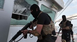 Mỹ sẽ ra sao nếu Iran khép lại "cánh cổng nước mắt"?