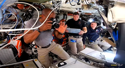 Tham vọng của con người trong không gian