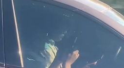 CSGT hoá trang, ghi hình tài xế ô tô dùng điện thoại khi lái xe