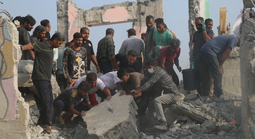 Truyền thông Mỹ: Mỹ, Iran đang "đua nước rút" trước hạn chót của ông Donald Trump