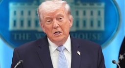 Ông Donald Trump họp báo, nói về chiến dịch giải cứu "lịch sử"