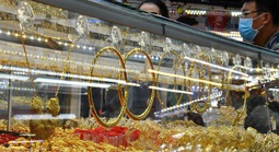 Giá vàng hôm nay, 7-4: Biến động khó lường