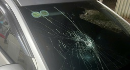 Hai người đàn ông khai gì về việc đập phá ô tô sau khi hát karaoke?