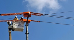 Nhiều nơi nhiệt độ vượt năm 2025, Huế bảo đảm cung cấp điện ổn định trong mùa khô 2026