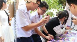 Nắng nóng gay gắt, kéo dài: Sở GD-ĐT TPHCM đề nghị trường học chủ động điều chỉnh thời khóa biểu