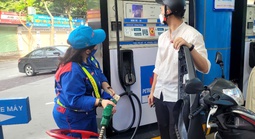 Giá xăng dầu giảm mạnh, dầu diesel giảm gần 2.000 đồng/lít