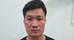 Bắt khẩn cấp đối tượng đánh người phụ nữ trong quán ăn khuya ở Gia Lai