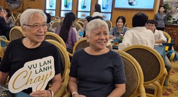 Kiến nghị hạ lãi suất dưới 6%, mở động lực từ “kinh tế bạc” ở TPHCM