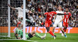 Real Madrid lún sâu trong khủng hoảng