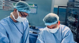 Hoại tử vùng kín do đái tháo đường kiểm soát kém