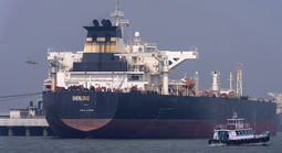 Iran muốn thu phí qua eo biển Hormuz bằng Bitcoin?