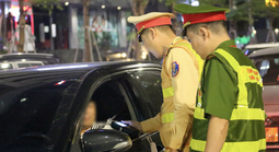 Kiểm tra đồng loạt, CSGT xử lý nhiều trường hợp vi phạm nồng độ cồn