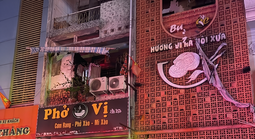 Cháy quán ăn ở trung tâm TPHCM, giải cứu 4 người