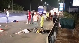Ba cha con thương vong khi ô tô va chạm xe máy