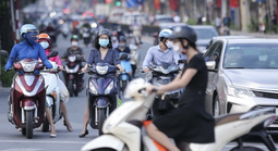 Hà Nội lùi thời hạn thông qua việc cấm xe máy xăng