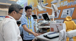 Nha khoa Việt Nam hút khách quốc tế nhờ giá cạnh tranh