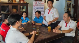 Cà phê cùng lãnh đạo, người lao động góp ý về lương