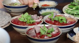 31 người nghi ngộ độc thực do ăn tiết canh vịt