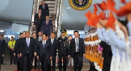 Chuyện bất ngờ của phái đoàn “ngàn tỉ đô” theo ông Donald Trump đến Trung Quốc