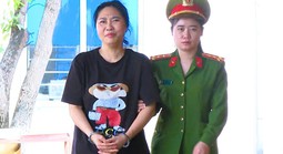 Bắt người phụ nữ lừa đảo "chạy" giấy tờ đất đai