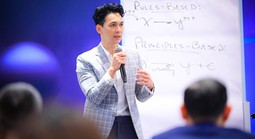 Chủ tịch ACB Trần Hùng Huy: “Không học nữa” đang trở thành rủi ro lớn nhất của lãnh đạo”