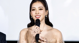 Hoa hậu Tiểu Vy muốn là bông hoa đang tỏa hương