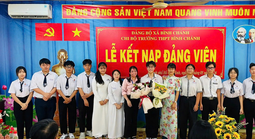 Học Bác qua những điều giản dị (*): Bền bỉ rèn luyện, cống hiến
