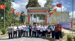 CLIP: Cần Thơ có thêm một ‘Đường cờ Tổ quốc’, lan tỏa niềm tự hào dân tộc