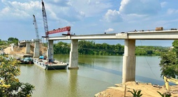 Cận cảnh cây cầu bắc qua sông Đồng Nai kết nối với TPHCM