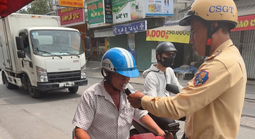 CSGT TPHCM đo nồng cồn vào ban ngày, ở đường nhỏ: Xử lý nghiêm không có ngoại lệ