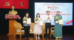 Gắn kết tình làng nghĩa xóm trong thời đại số
