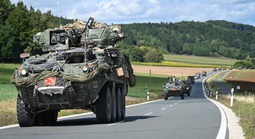 NATO nhóm họp trong âu lo