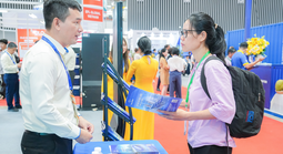 Nga muốn tuyển hơn 30.000 lao động Việt, bỏ rào cản ngoại ngữ