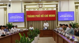 Thứ trưởng Bộ GD-ĐT: TPHCM chịu áp lực tổ chức thi tốt nghiệp THPT đặc biệt lớn