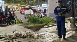 Đà Nẵng: Mỗi công nhân môi trường phải “ôm” hơn 8 tấn rác/ngày