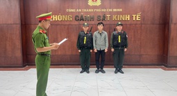 Công an TPHCM khởi tố chủ chuỗi cửa hàng sneaker nổi tiếng