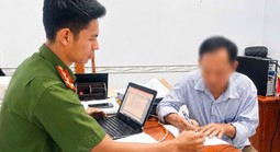 Người đàn ông ở Cà Mau được giáo dục về trách nhiệm khi sử dụng mạng xã hội