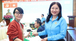 Ngày hội Công nhân Sagri: Trao quà, mở phiên chợ ưu đãi cho đoàn viên, người lao động