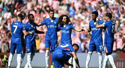 Xác định 8 suất dự cúp châu Âu của Ngoại hạng Anh: Sunderland thắng lớn