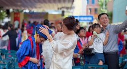 Cô hiệu trưởng với bài phát biểu xúc động tri ân phụ huynh - người thầy đầu tiên của học sinh