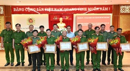 Lãnh đạo TPHCM khen thưởng đột xuất Công an Thành phố và các tập thể xuất sắc